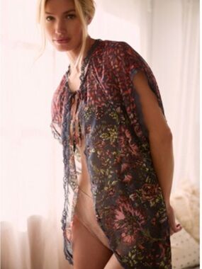 Anthropologie blue floral sheer kimono S